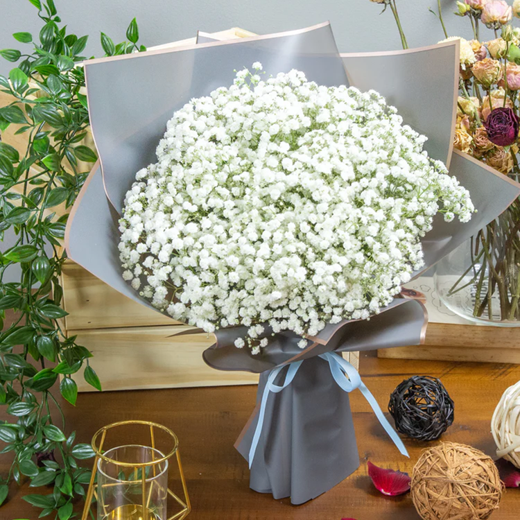 Dreamy Clouds buket bunga wisuda, anniversary, pernikahan, hari ibu. pengiriman cepat seluruh Indonesia - Million Bloom