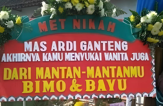 papan bunga pernikahan unik