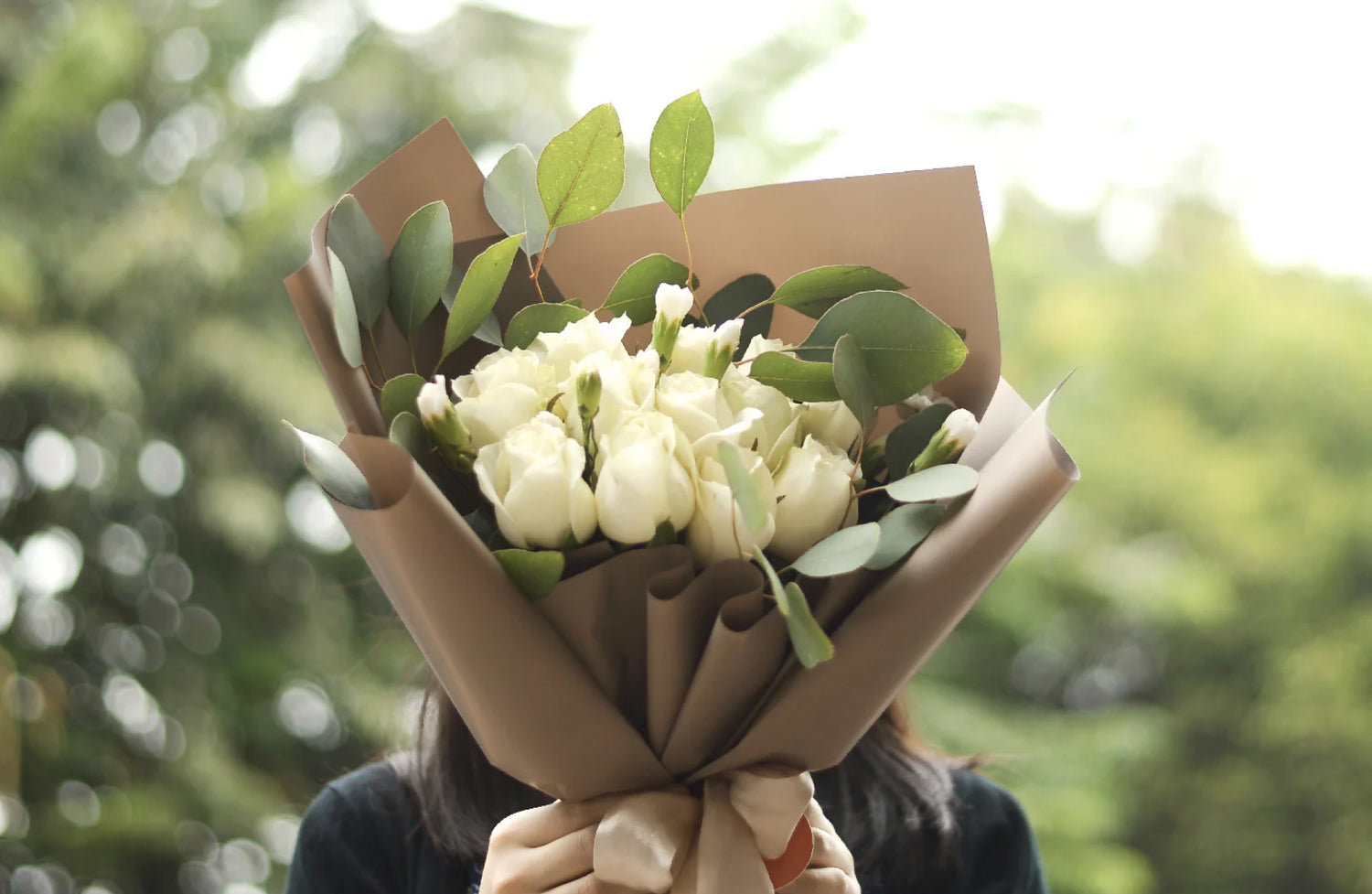 buket mawar putih untuk kekasih